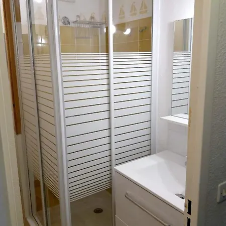 A De 21 M² Avec Terrasse Vue Apartman